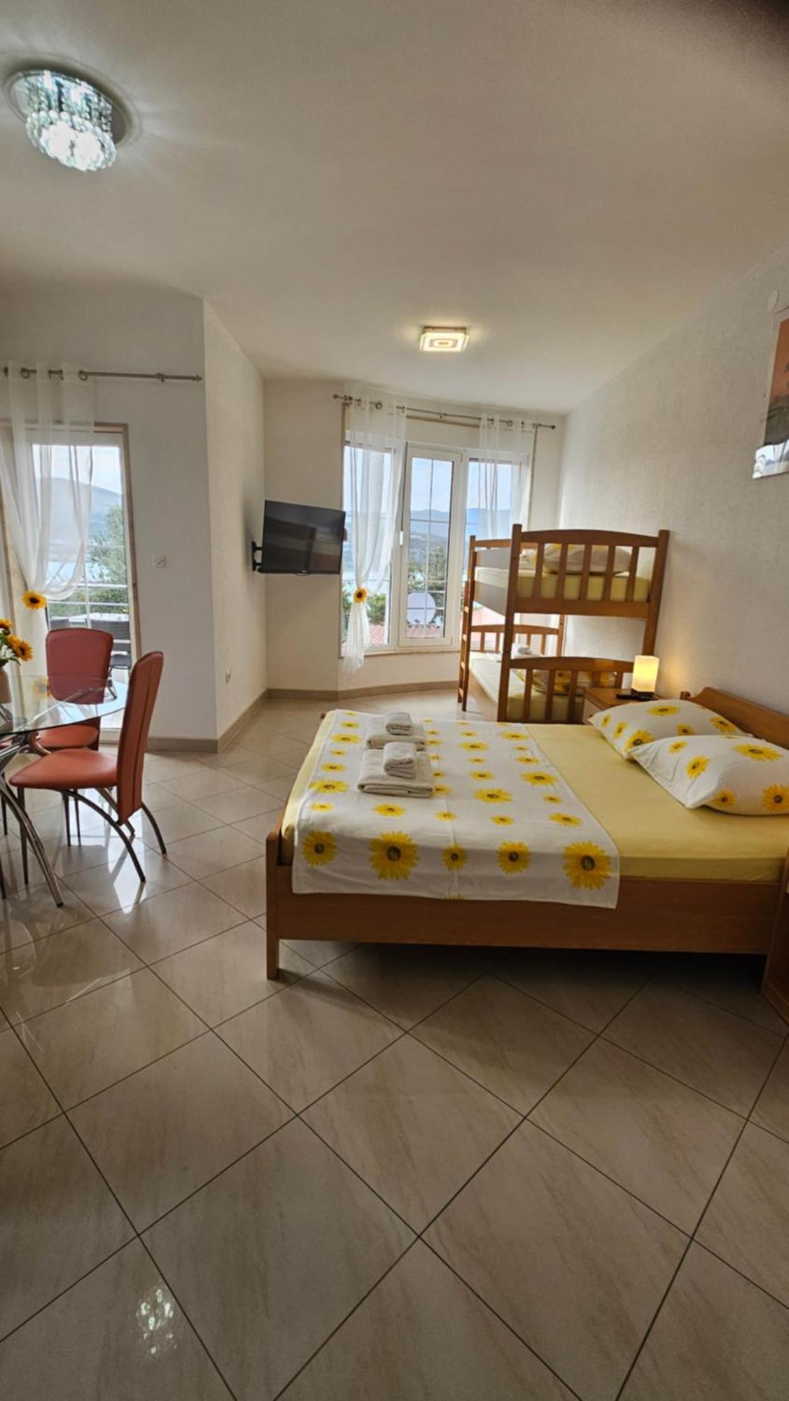 Apartmani Barnjak Trogir Exterior foto